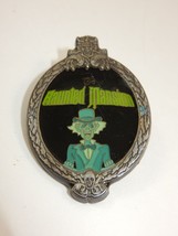 Walt Disney&#39;s The Haunted Mansion Oval Mirror with Ghost Trading Pin - £9.43 GBP