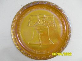Carnival Glass 8&quot; Plate Liberty Bell Philadelphia PA Gold - £7.66 GBP