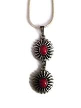 Ruby Red Bead Center Floral Silver Tone Pendant Necklace - £14.55 GBP