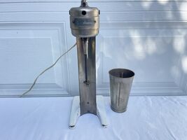 Vtg Gilchrist 1920&#39;s Milkshake Malt Mixer No. 22 White Porcelain/Iron Ba... - $115.82