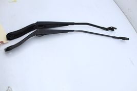 08-16 VOLVO XC70 WIPER ARMS PAIR Q4370 image 7