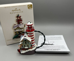 Hallmark Keepsake Ornaments Lighthouse Greeting Series 10th 2006 Flash Lights - £12.70 GBP