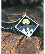 Colgante montaña, collar de cordillera, encanto de montaña, collar monta... - $27.21