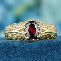 Natural Garnet Vintage Style Carved Ring in Solid 9K Yellow Gold - £439.64 GBP