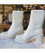 Call It Spring Steffanie Womens White Fashion Boots Size 8 100% Vegan Be... - £27.09 GBP