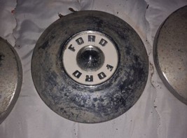 3 Total 1957 1958 1959 Ford Dog Dish Hubcaps 10 1/2&quot; Fairlane Galaxie Custom 300 - £74.50 GBP