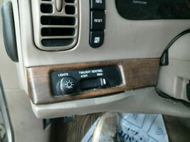 PARK AVE  2000 Dash/Interior/Seat Switch 104864042 - $56.74