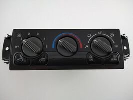 ✅ 1999 - 2002 Chevrolet GMC AC Temperature Climate Control Unit 15054698... - $69.25