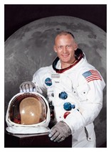 Buzz Aldrin In Space Suit Astronaut Apollo 11 Gemini 12 5X7 Photograph Reprint - $8.49