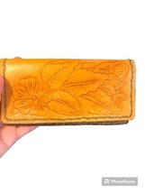 Vintage Hand Tooled Leather Wallet With flowers - £18.62 GBP