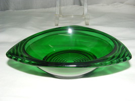 Vintage Anchor Hocking Forest Green Glass 3 Cornered Bon Bon Dish Nut Bowl - $460.95 MXN