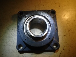 Peer F211 4-Bolt Flange Bearing W/ UC211-32 Insert 2&quot; ID - $891.81 MXN