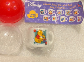 1 Disney Pooh w/Honey Mini Mug Series 2 Vending Machine Prize NEW/Open BT1 - €13,01 EUR