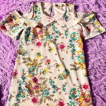 Magenta Floral Cold Shoulder Dress – Girls Size M (7/8) ✨ - $253.87 MXN