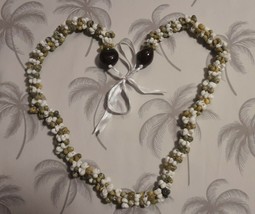 Hawaii Wedding Mongo Shell with Kukui Nut Lei Necklace WHITE-GREEN - £13.50 GBP