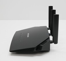 NETGEAR Nighthawk RAX10 Dual-Band Wi-Fi 6 Router image 3