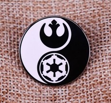 Star Wars Rebel and Empire Logos Yin Yang Design Metal Lapel Pin NEW UNUSED - £6.13 GBP