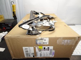 GM 95382561 Window Regulator Only Front Left LH   General Motors - $43.52