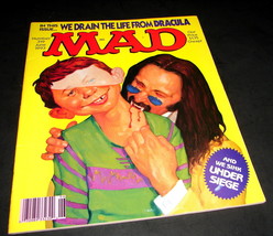 MAD Magazine 319 June 1993 DRACULA Vampire Alfred E Neuman UNDER SIEGE M... - £10.19 GBP