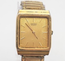 Men&#39;s Seiko Gold Tone Rectangle Watch Stretch Band 6531-5069 - £31.64 GBP