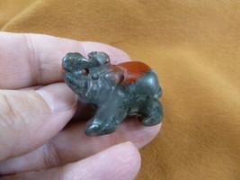 Y-ELE-565 red green ELEPHANT gemstone carving gem figurine SAFARI zoo TR... - $14.01