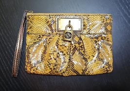 Simply VERA WANG Brown Animal Print Padlock Wristlet - $30.42 CAD