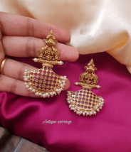 Stile Bollywood Indiano Placcato Oro Rubino Orecchini Rosso Sposa Perla Gioie Di - £60.04 GBP