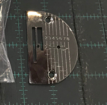 Singer Straight Stitch Needle Plate #125319 - $9.45