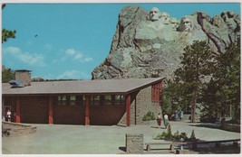 BLACK HILLS,  South Dakota, Vintage Postcard Views of Rushmore And Memorial Bldg - £4.31 GBP