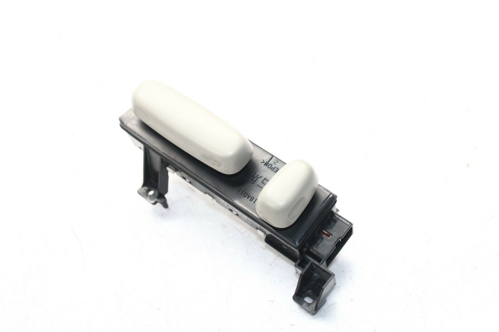 2007-11 TOYOTA CAMRY FRONT RIGHT PASSENGER SEAT ADJUSTMENT CONTROL SWITCH P9895 - $55.19