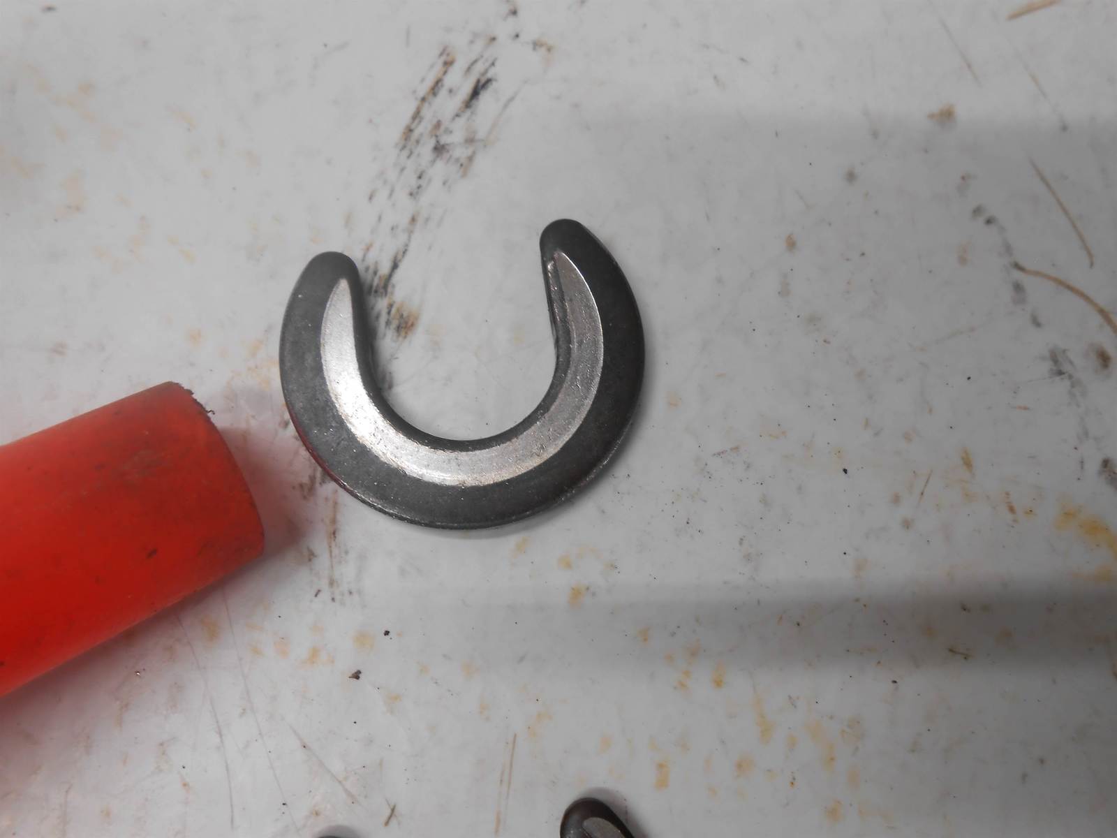 2004 Chevrolet Silverado 1500 Rear Axle Clips Item image 2