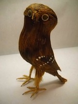 Vintage Straw Owl Home Decor Wire Legs Nose Brown White Black Spot Pattern - £32.86 GBP