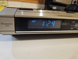  Vintage Realistic Chronomatic 253 Digital Alarm Clock AM FM Radio Model... - $34.60