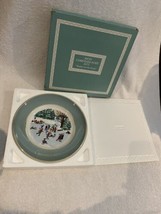 Vintage 1975 Avon Christmas Plate &quot;Skaters on the Pond&quot; Enoch Wedgwood &amp; Box - $9.95