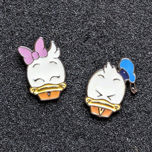 Daisy and Donald Duck Disney Tiny Pins: Emoji (p) - £19.73 GBP