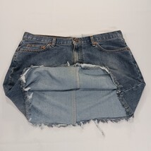 Calvin Klein Jeans ZJ29V5769 Women's Blue Denim Frayed Mini Skirt Sz 13 Waist 34 image 13