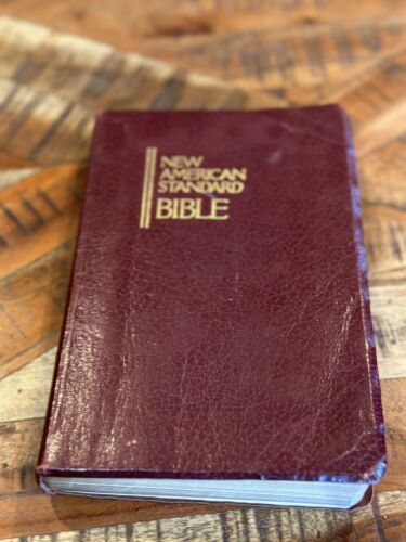Vintage Nelson Reference  Bible New American Standard Lockman 1977 - $19.79