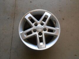 2010-2011 KIA Soul Wheel Rim 16x6-1/2 alloy 10 spoke - $129.99