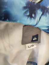 Quiksilver Island Casual Shirt Men&#39;s Size Large Aloha Hawaiian Caribbean Blue - £15.18 GBP