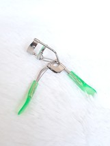 KLEANCOLOR Wonder Eyelash Curler &quot;GREEN&quot; ~ NEW!!! - $9.52