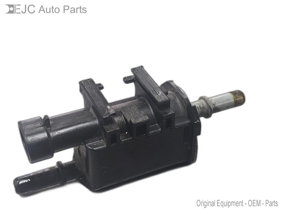 EVAP Purge Valve For 11-18 GMC Savana 3500  6.0 12597567 - $19.75