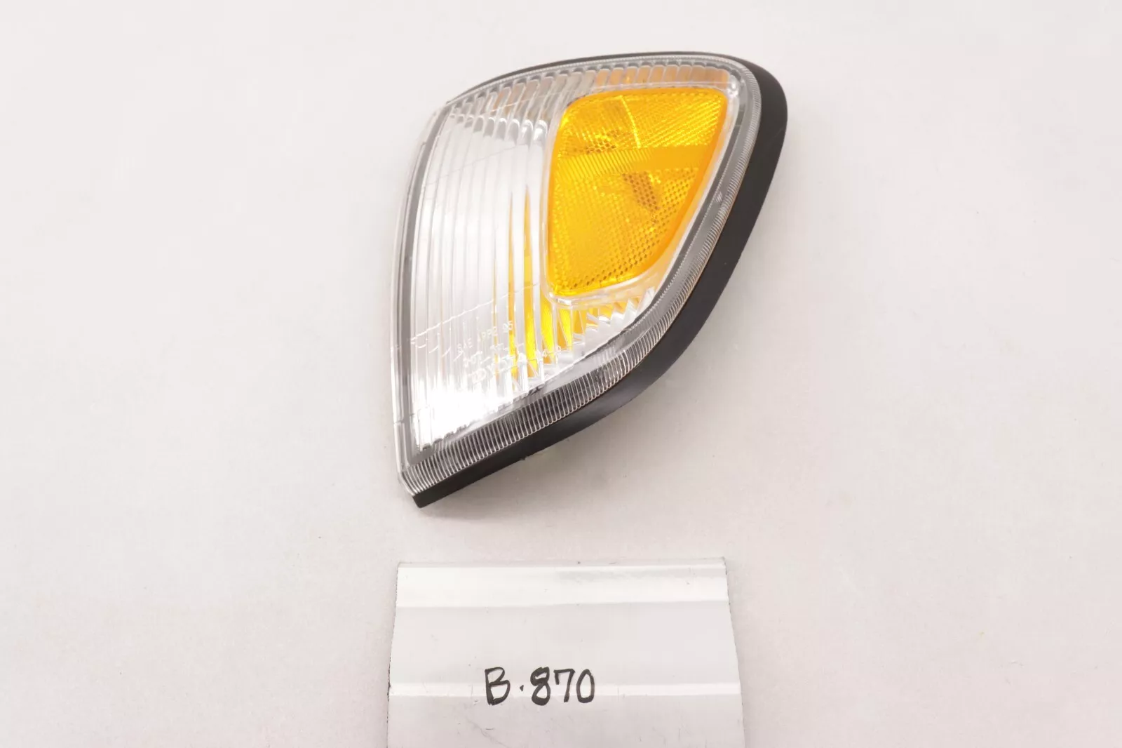 New OEM LH Side Marker Lamp Light 1998-2000 Toyota Tacoma 4x4 81620-0406... - $22.77