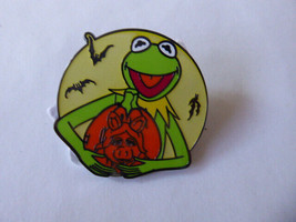 Disney Trading Pins 167991     Kermit with Miss Piggy Pumpkin - Muppets ... - £7.45 GBP