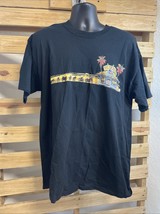 Outlaw Macaw Roadhouse Beaks On Bikes Parrot Party 2005 TShirt Men&#39;s XL ... - $19.79