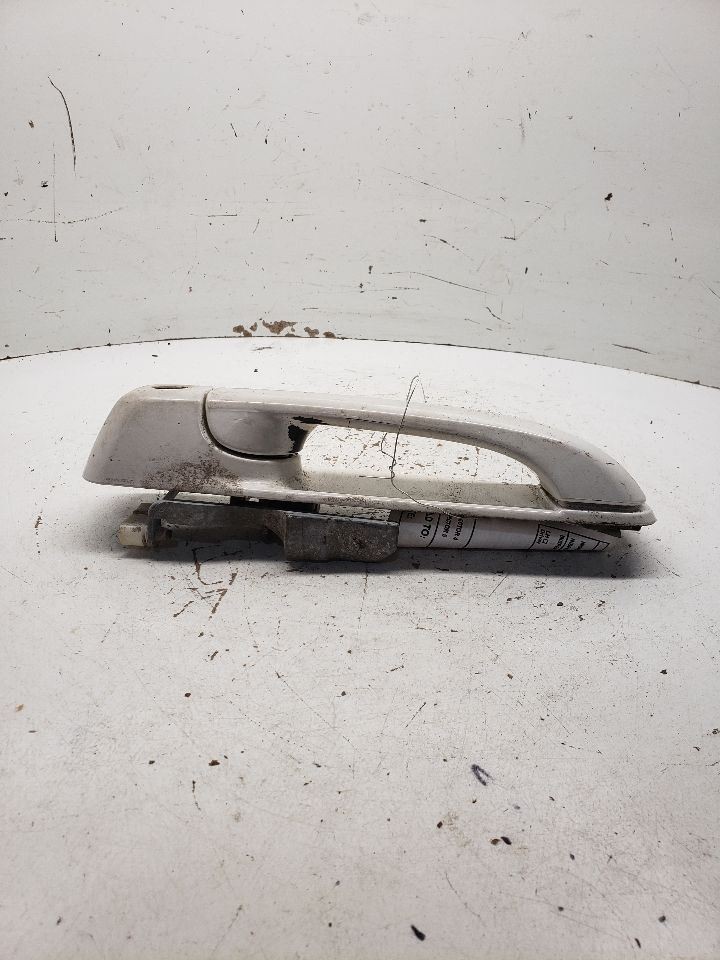 Door Handle Exterior Door Front Driver Left Fits 05-10 GRAND CHEROKEE 1358075... Item image 2