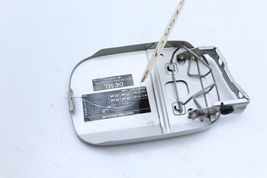 07-09 MERCEDES-BENZ W211 E320 DIESEL FUEL FILLER DOOR Q9519 image 6