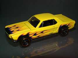 Hot Wheels - HEAT FLEET 2011 - &#39;65 MUSTANG  - $6.50