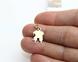 14K GOLD Boy KISSING  Girl Silhouette charm pendant WITH  spring clasp lock - £63.30 GBP
