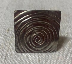 Square metal ring, designed, excellent condition, adjustable - $11.88