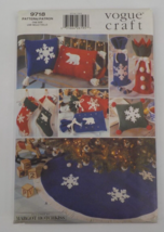 Vogue Craft Pattern #9718 A Snowy Holiday Tree Skirt Pillow Gift Bags Uncut 1997 - £15.97 GBP